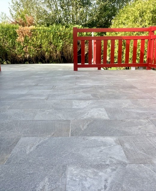 Carrelage d'une terrasse à Halsou, JDC Maçonnerie