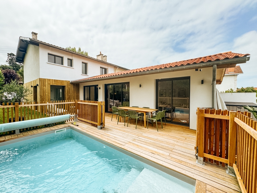 Extension d'une maison et construction d'une piscine à Bayonne