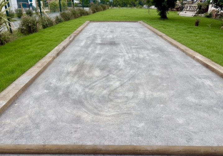 Création d'un terrain de pétanque à Cambo-les-bains | JDC Maçonnerie