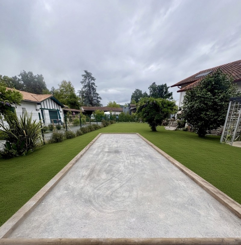 Création d'un terrain de pétanque à Cambo-les-bains | JDC Maçonnerie